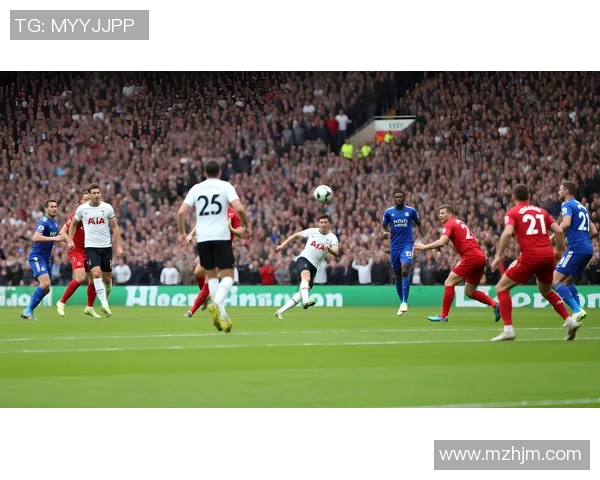 足球踢下巴的奇妙瞬间如何影响比赛结果与球员心理状态分析